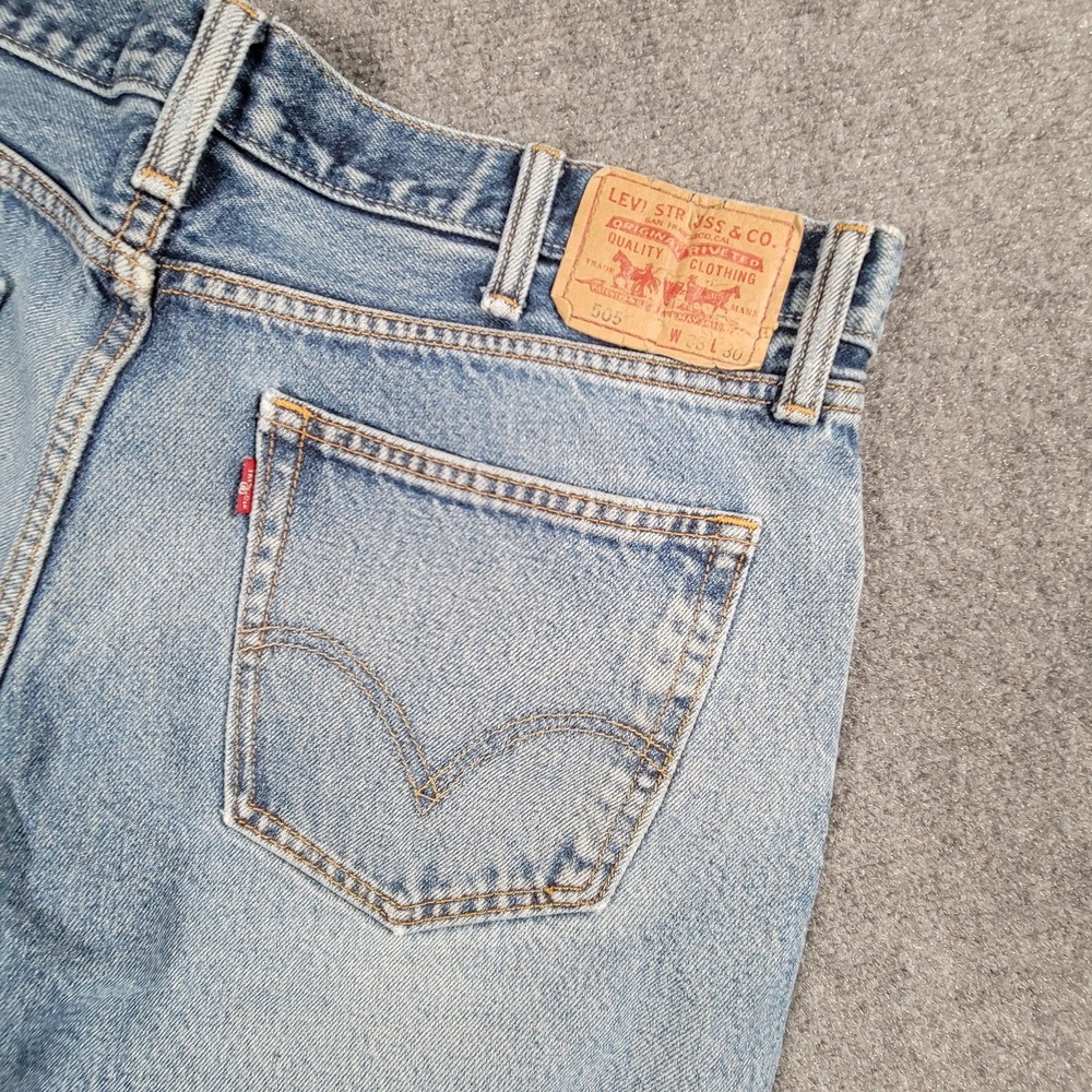Levis 505 Jeans Mens 38x30 Blue Straight Fit Denim Medium Wash‎ Classic Casual